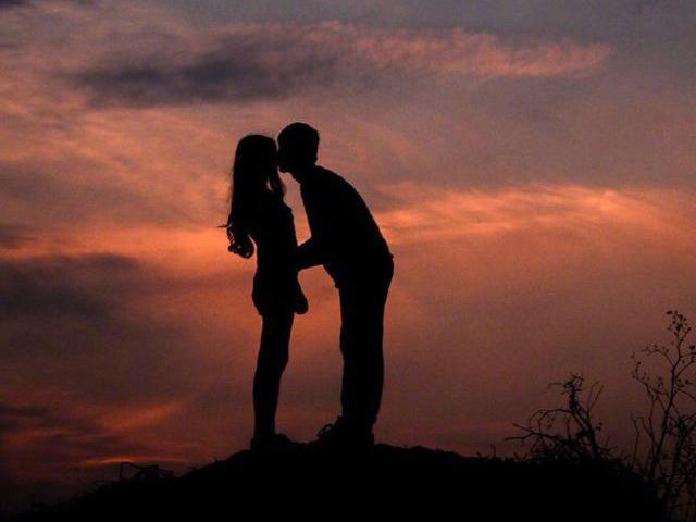 异地恋中女生的感受是什么？女生为什么害怕异地恋？